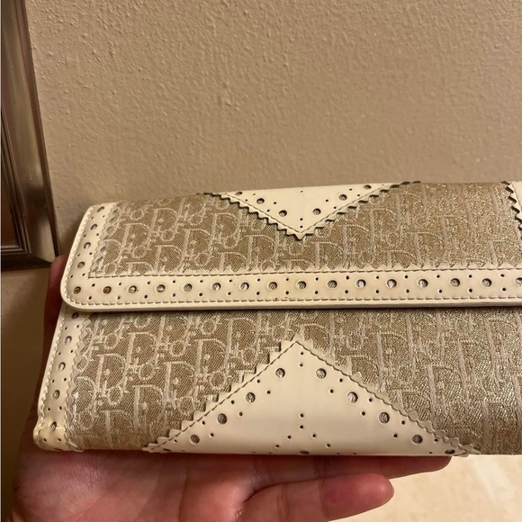 Dior Vintage Wallet (PRICE FIRM) - Picture 12 of 13